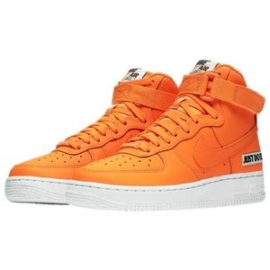 Nike Air Force 1 High '07 LV8-Boy 7Y/Women’s 8.5